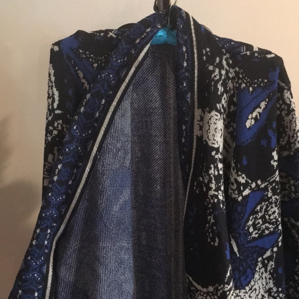 Blue and Black Sweater - Picture 2 of 3